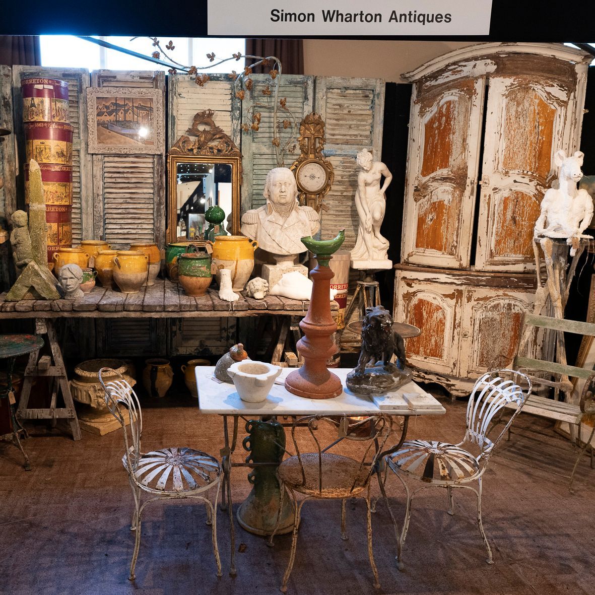 BathDecFair's tweet photo. Day two at #BathDecFair - hope to see many faces, both familiar & new! Whether you're renovating your home, browsing for gifts or sourcing for a design client, make sure to visit The Pavilion - Friday 22 & Saturday 23 October
, 11 am β 5pm. Sunday 24 October
, 11 am - 4pm. https://t.co/ocyA9OpLzW
