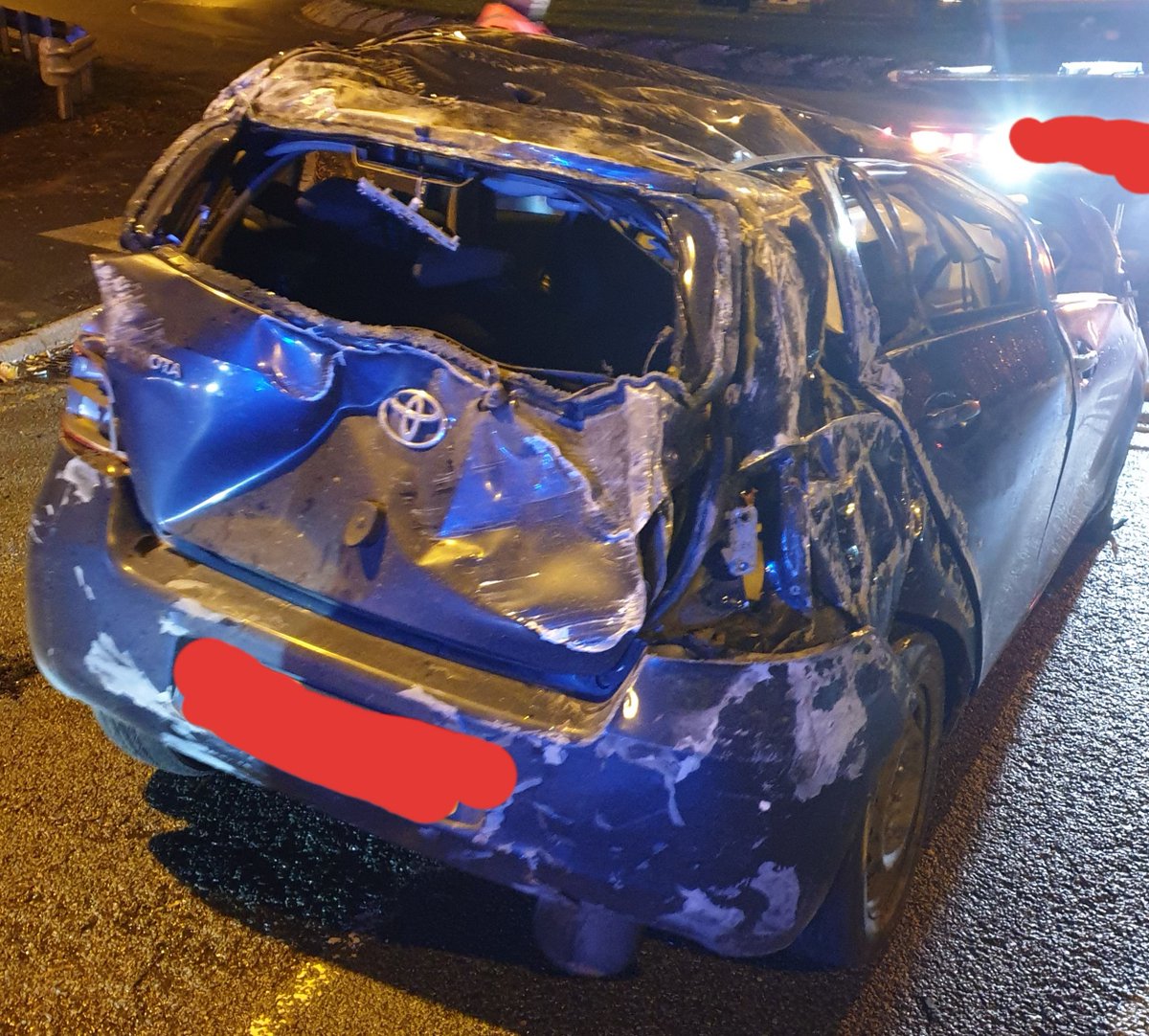 gmptraffic's tweet photo. Slattocks Link A627m - #XT48 attends this morning, vehicle rolls several times at exit of the link road and lands on Whitbrook Way. Driver receives minor injuries then provides positive sample for cocaine and arrested. #Fatal5 https://t.co/SRw2O1kgAa