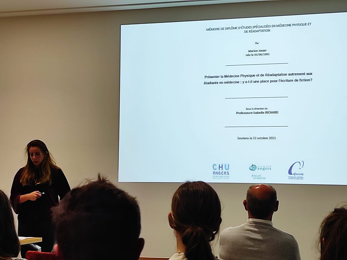 Présentation des mémoires de DES de MPR de l'interrégion. M. Jouan a écrit un conte sur la #paralysiecérébrale, une nouvelle pour les #avc et un blog pour les #amputés, méthode originale et innovante pour faire découvrir la spécialité aux étudiants en médecine. Le jury est ravi !