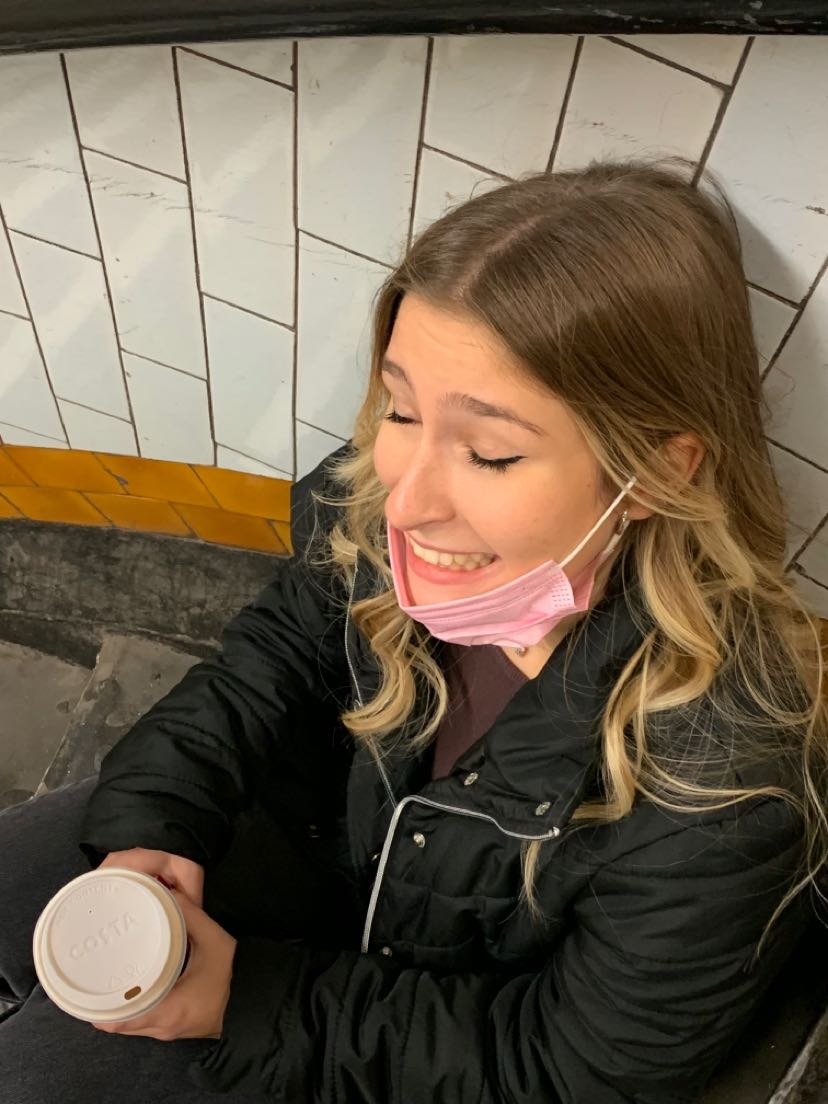 TeamRingRBA13's tweet photo. The Wives just walked up almost 200 stairs at convent Garden station #onthegrind #Rbamonopoly #Teamring2021 @RBA_Sixth https://t.co/TqiXJjWWFw