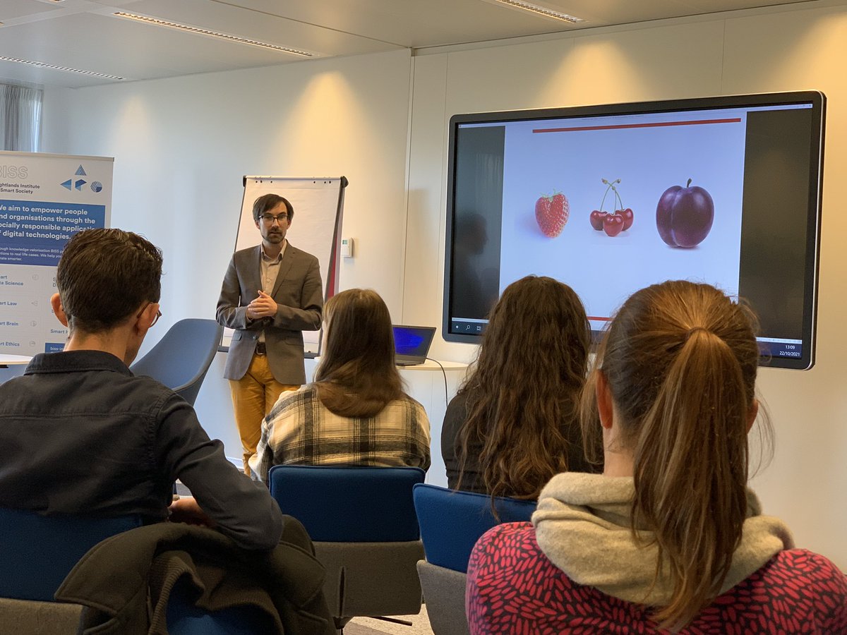 If you wonder what economists have to say about choices between strawberries, plums and cherries (and other relevant choices in life ;-) you should join us for our next event where <a href="/Jonalinde/">Jona Linde</a> will also present: umio-prime.nl/behavioural-in… <a href="/umsbe/">School of Business and Economics @UM</a> <a href="/UMIOMaastricht/">UMIO</a>