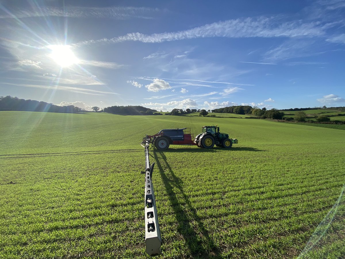 Been 2 years since the farm looked Picturesque this time of year! <a href="/KWSUKLtd/">KWS UK Ltd</a> #tardis @MzuriDrills <a href="/HORSCHUK/">HORSCH UK</a>