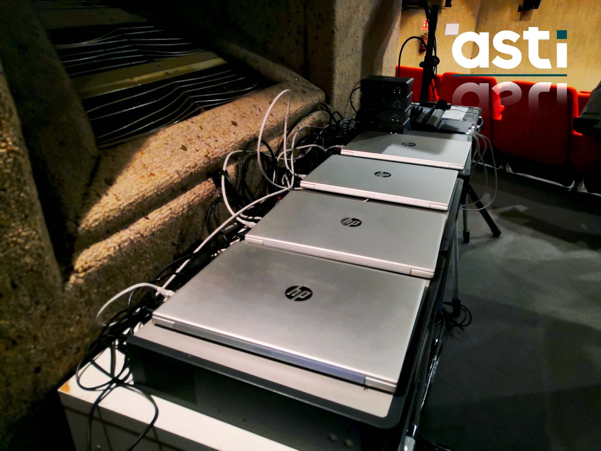astisl's tweet photo. 🔴 Evento presencial híbrido:
✅ Interpretación simultánea de cuatro lenguas
✅ Cabinas #iso4043
✅ Sistema #integrus de #1nt
✅ Microfonía inalámbrica @sennheiser
✅ #ZoomRSI con soporte remoto
#astisl , nuestra misión es comunicar personas. ¿Comunicamos?
#eventos #mice https://t.co/ShHq7E3X2k