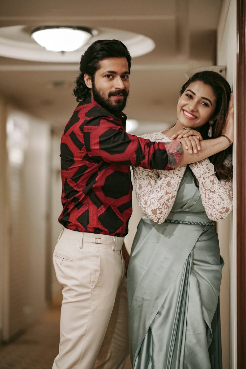 Watch two mismatched people falling in love and let us know what you think 😊 
Karthick❤️Shruthi #OhManapenne streaming on @DisneyPlusHS now <a href="/priya_Bshankar/">Priya BhavaniShankar</a> <a href="/KaarthikkSundar/">Kaarthikk Sundar</a> <a href="/Composer_Vishal/">Vishal Chandrashekhar</a> <a href="/editorKripa/">Kripakaran P</a> <a href="/krishnanvasant/">Krishnan Vasant</a> <a href="/madhavmedia/">Madhav Media</a> <a href="/ThirdEye_Films/">Third Eye Entertainment</a> <a href="/thinkmusicindia/">Think Music</a> <a href="/thespcinemas/">SP CINEMAS (PRODCO PVT LTD)</a>