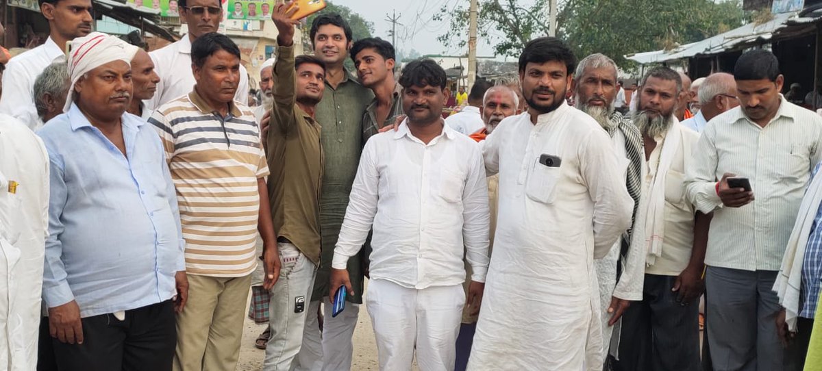 BastiRld's tweet photo. कल आयोजित नकहा चौराहे (रुधौली विधान सभा) पर चौपाल के कुछ पल।
@jayantrld @RLDparty @PurvanchalRld @RajSinghBastiUP https://t.co/FsbD4UKzOk