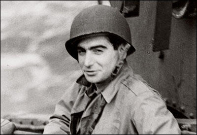 On this day in 1913, Robert Capa, Hungarian-American photographer was born. 
#historyteacher #OnThisDay <a href="/ArthurJChapman/">Arthur Chapman @arthurjchapman.bksy.social</a> @freereed59 @ed_podesta <a href="/SCA_History/">Shelfield History</a> <a href="/HannahSpangle/">Hannah</a> <a href="/EduNobis/">Francesca Nobis</a> <a href="/Historylecturer/">Historylecturer</a> <a href="/gripgirl/">Anne Gripton</a> <a href="/rebelyarns/">Dani Ahrens</a> @drleatongray @jopearson3 @LouisaKDunn @katiehall1979