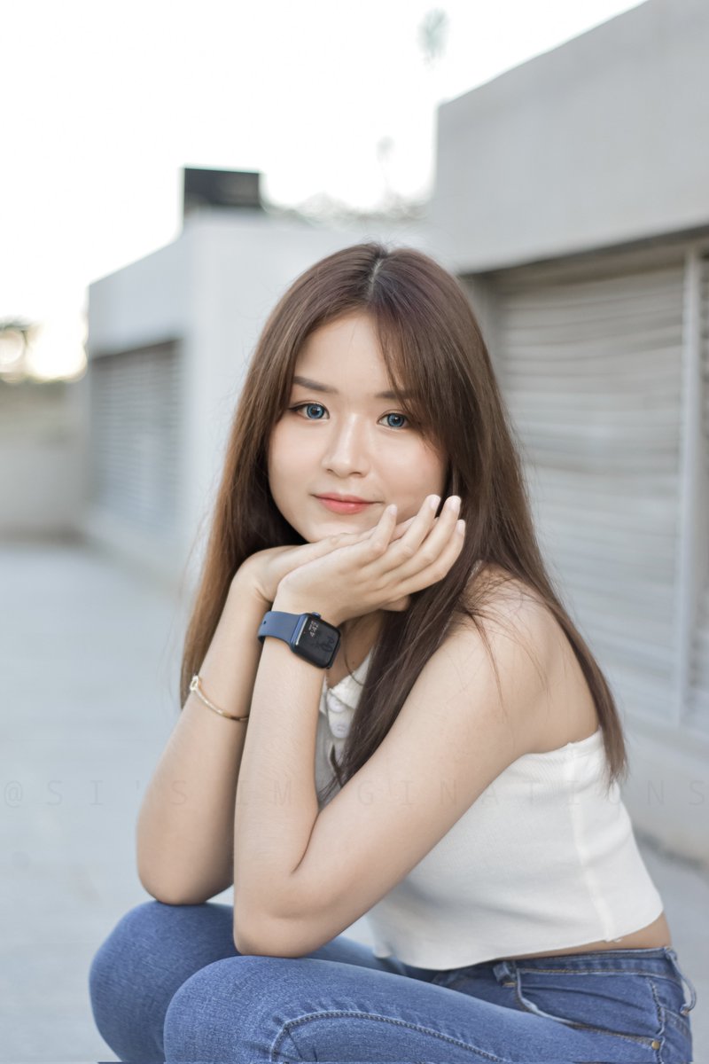 sthuhtet5's tweet photo. In frame - thin_zarko

📸 - https://t.co/iCWKurd5eK

#portraitphotography #lightroom #ootd #ootdmyanmar #cute #Myanmar #Burma #asian #asiangirls #siimaginations #myanmargirls #mandalay #visual #portrait #naturallight https://t.co/uCwCbt4LQp