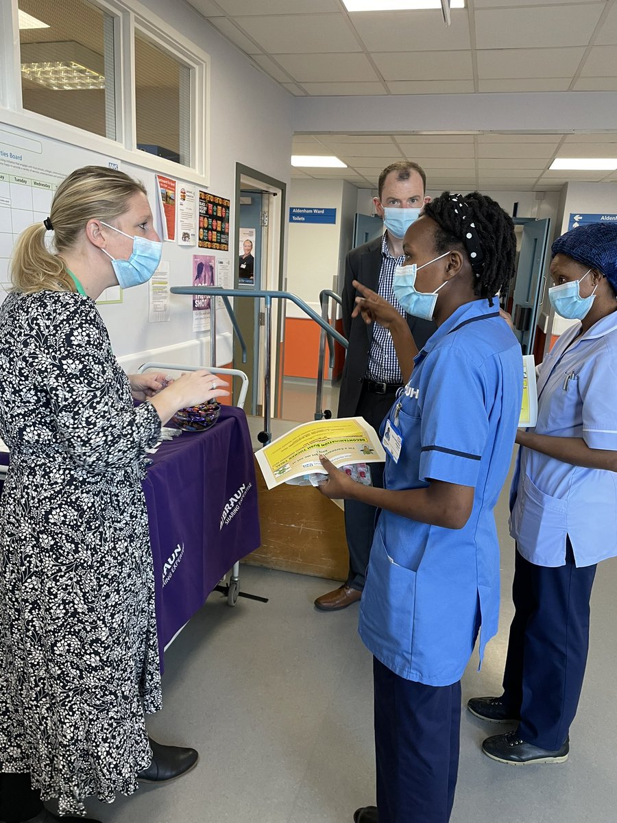 Chezza_999's tweet photo. Day 4 of International IPC Awareness Week ANTT Day. Staff have told us that they are feeling inspired by what they have seen this week. Many thanks to Alice and Mike from @BBraunUK Who were totally amazing @GlynisBenett @WestHertsNHS @CEOAllenC @CarterTreacle @AngelaWhite206 https://t.co/HVCHP54ftM
