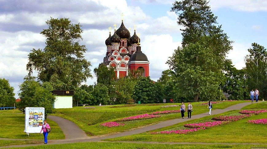 Храм василия великого вднх. Храм алексеевском вднх. Храм на вднх тихвинской иконы. Храм тихвинской божьей матери на вднх. Метро вднх храм.