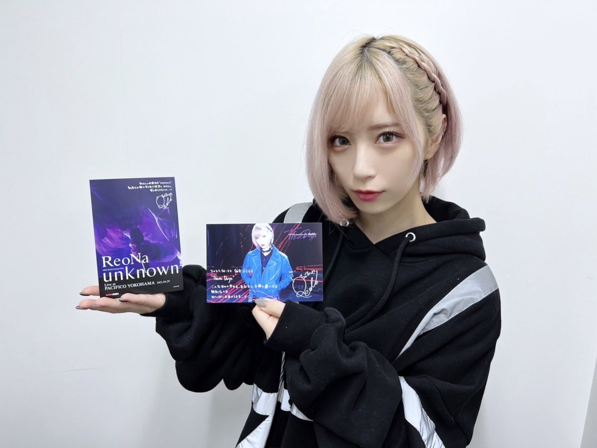 ReoNaStaff's tweet photo. 【#Thesedays_Tour】
本日10/22（金）開催、「#ReoNa ONE-MAN Concert Tour 2021 "These Days"」宮城公演の会場にて、「#月姫EP」「#unknownLive」をご購入いただいた方に会場限定特典プレゼント！

ぜひ、会場でゲットしてください！

▼詳細はコチラ
https://t.co/h4OqaoCL4h

#ReoNa https://t.co/iFQhhJH20b