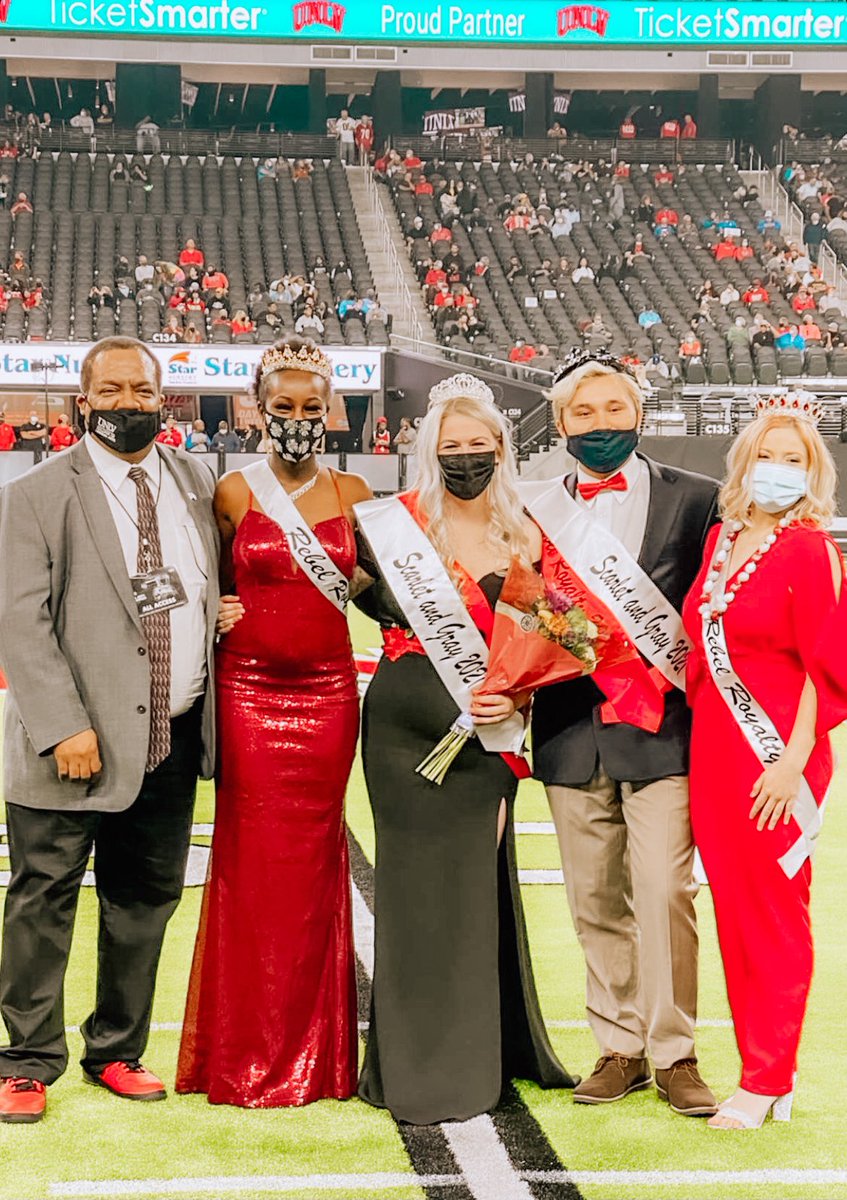 CONGRATS TO OUR SISTER <a href="/justicejanae_/">Justice Janae ♡</a> ON BEING CROWNED REBEL ROYALTY 🌹🖤 #Homecoming2021