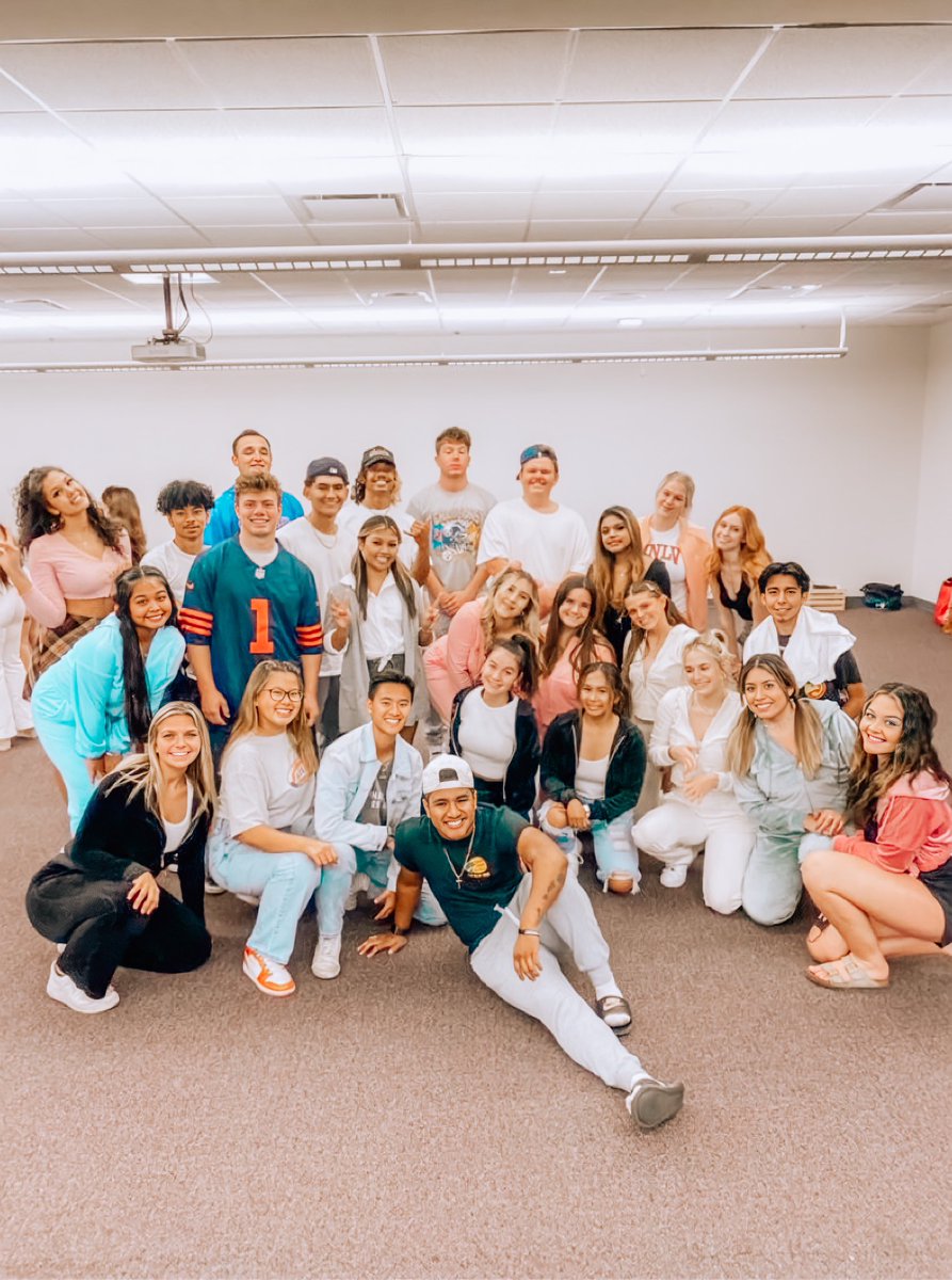 We had such a great week competing for UNLV Homecoming 2021! Team SINCE U BEEN GREEK took home 2nd place! Shoutout to our awesome teammates <a href="/UNLVSK/">SIGMA KAPPA</a> <a href="/UNLVDeltaChi/">Delta Chi</a> <a href="/UNLV_SAE/">UNLV ΣAE</a> ⚡️💐