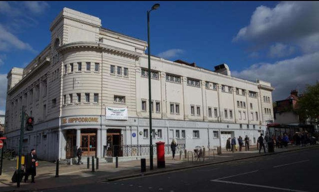 chimran55's tweet photo. A #Church buys #GoldersGreen #Hippodrome after #mosque plan blocked
#International megachurch whose founder has been accused of concealing #childsexual abuse has bought a renowned former theatre in north #London a campaign to prevent it from being converted into an Islamic centre https://t.co/8j0gz2gZU3