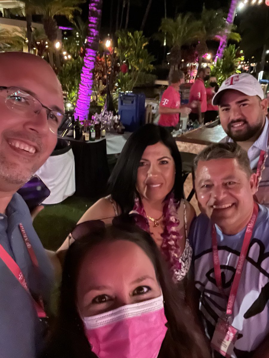 ⁦Enjoying Peak 21 Kick off with a smile 🤙 ⁦<a href="/TMobilePR/">T-Mobile Puerto Rico</a>⁩