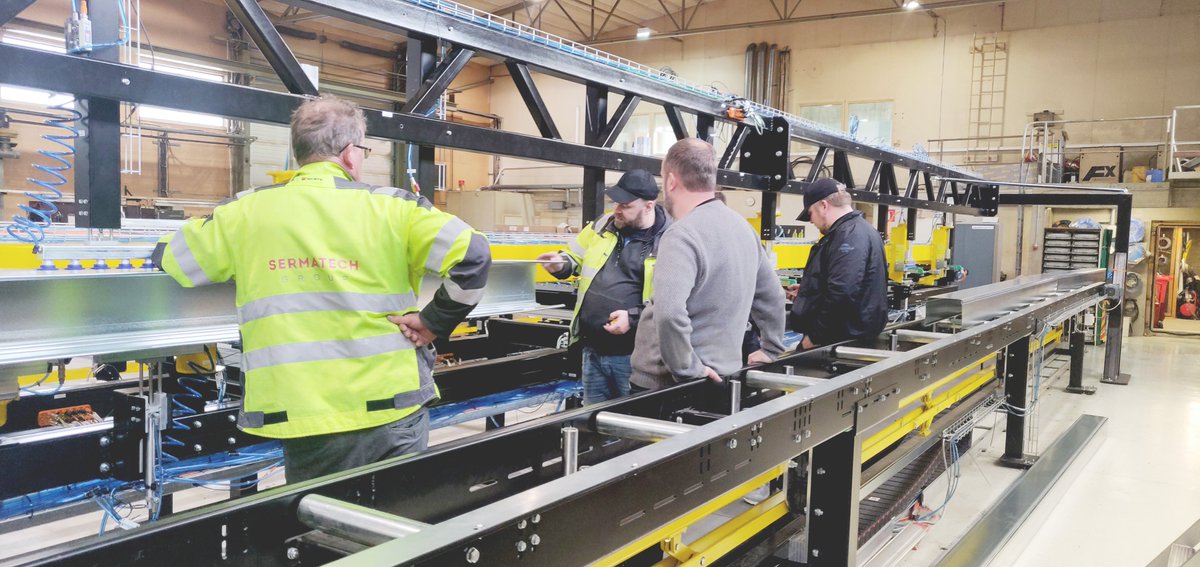 Terveisiä Sermatechin Ulvilan verstaalta! Eilen suoritettiin FAT-testi Fixcel Gruopin mittavan kokoiselle ja moniosaiselle tuotantolinjastolle. #automaatio #tuotantolinjat #erikoiskoneet #sermatech