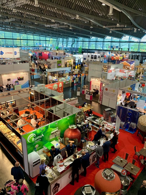 ConstancyGmbh's tweet photo. Diese Woche konnten wir seit langer Zeit mal wieder eine Messe besuchen – die HOGA in Nürnberg für Hotellerie und Gastronomie.
Wir freuen uns, dass wir mit verschiedensten Herstellern wieder persönlich in Kontakt treten und tolle neue Produkte entdecken konnten! https://t.co/Jtx85q5BgD