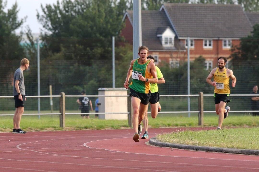 LocalRunnersPod's tweet photo. Episode 17 is now live
We talk to Brothers Gavin and Liam of @east_cheshire about all things running related, coaching, PB’s, how they started running, and of course that question on everyone’s mind in the running world, what is the best race to tie in with a stag weekend? https://t.co/jzLx0ifcqu
