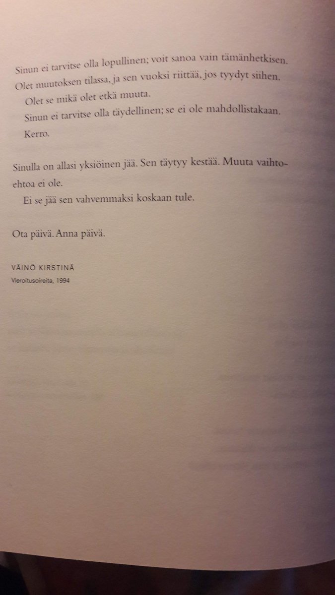 TiinaAiraksinen's tweet photo. Huomenta. Leivotaanko päivästä pizza vai tilataanko sellainen? Päiväni täytteenä ovat #tekstit: omat ja toisten, luettuina ja kirjoitettuina. #perjantai https://t.co/eNipAaD8eC