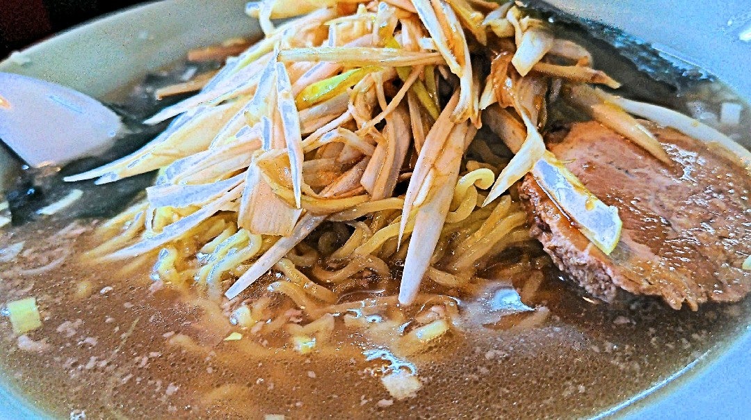 diversion_green's tweet photo. テレワークのスキマ時間にラーメンショップ。定期的にたまらなく食べたくなる風味のラーメンです。 (@ ラーメンショップ黒磯店 in 那須塩原市, 栃木県) https://t.co/drNkrMl56X https://t.co/YX8zSNl0is
