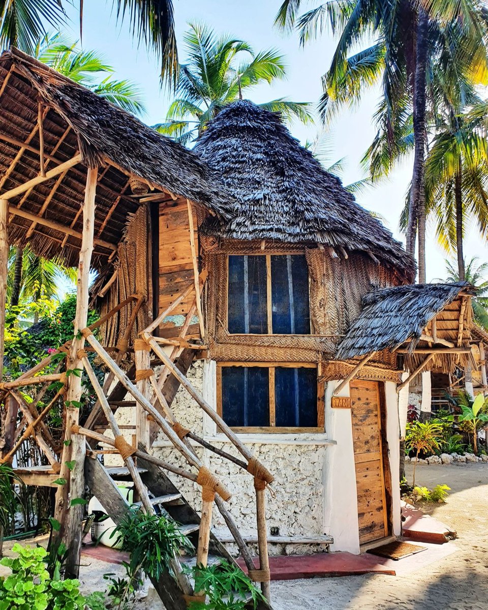 tangoandrakija's tweet photo. Our paradise house... only for few days🏝️🌊🌺
______________
📌 Zanzibar
#zanzibar #zanzibarbeach #zanzibarparadise #paradisedestinations #island_life #beautifulcottage  #africa_vacations #zanzibarbeachresort#africa  #beautifultanzania #tanzaniaadventure #tangoandrakija https://t.co/lN4DZ3yVj9