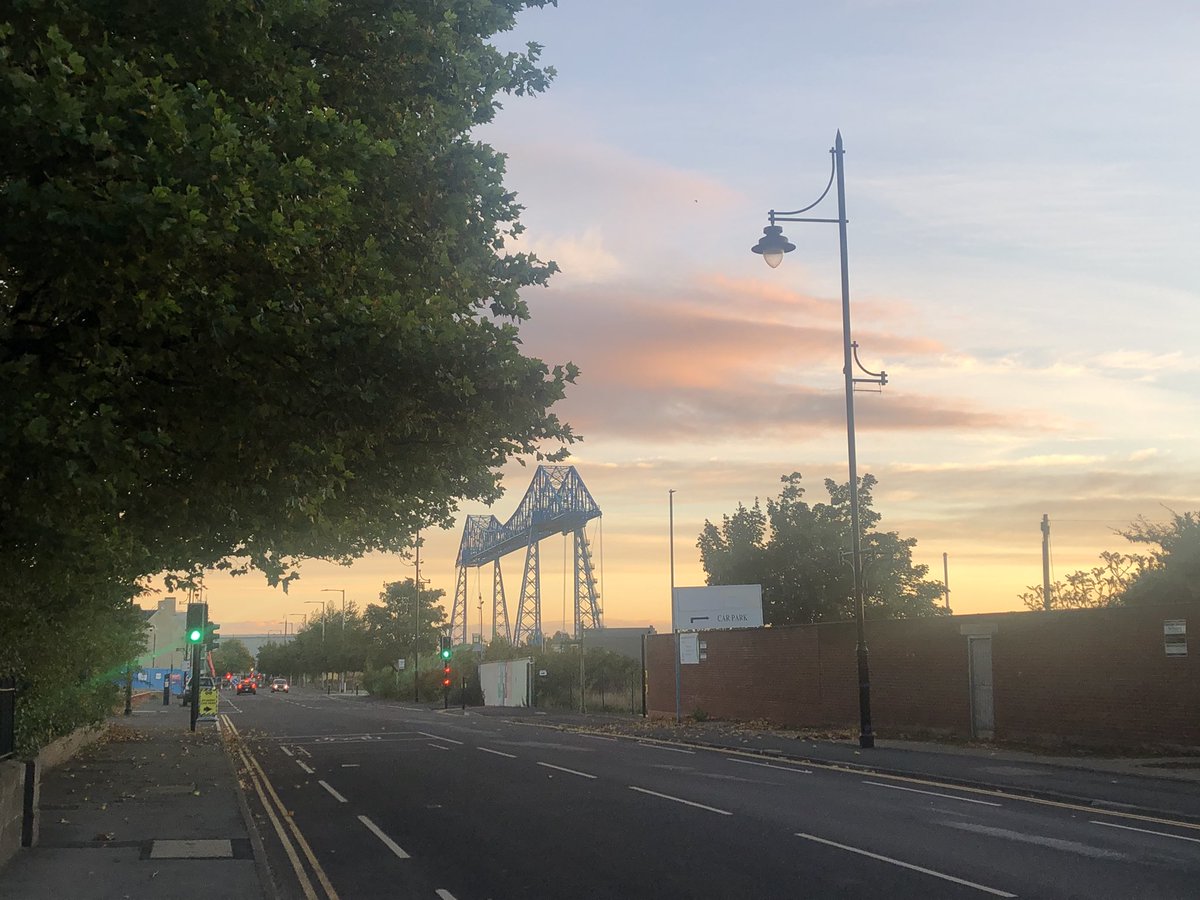 LexonicST's tweet photo. A lovely autumn morning here in Middlesbrough 🌅 What’s it like where you live? 
#middlesbrough #autumn https://t.co/rkskQ3bIBS