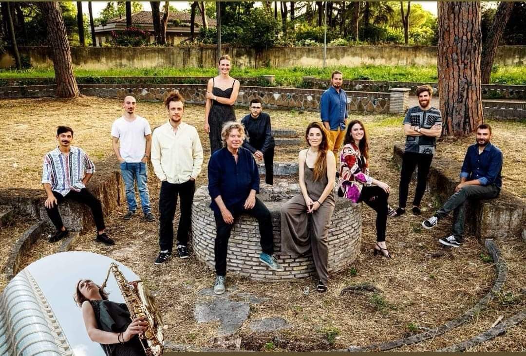 6/11 ore 21.30
Teatro Puccini, Firenze
O.N.J.G.T Orchestra Nazionale Jazz Giovani Talenti - Dirige Paolo Damiani

Open: Sophia Tomelleri 4tet
[selez Bando Nuovo IMAIE, realizzato con fondi dell'art 7 l. 92/93] 

Ticket 
👉 bit.ly/3E2oDDF
O nei punti Boxoffice Toscana