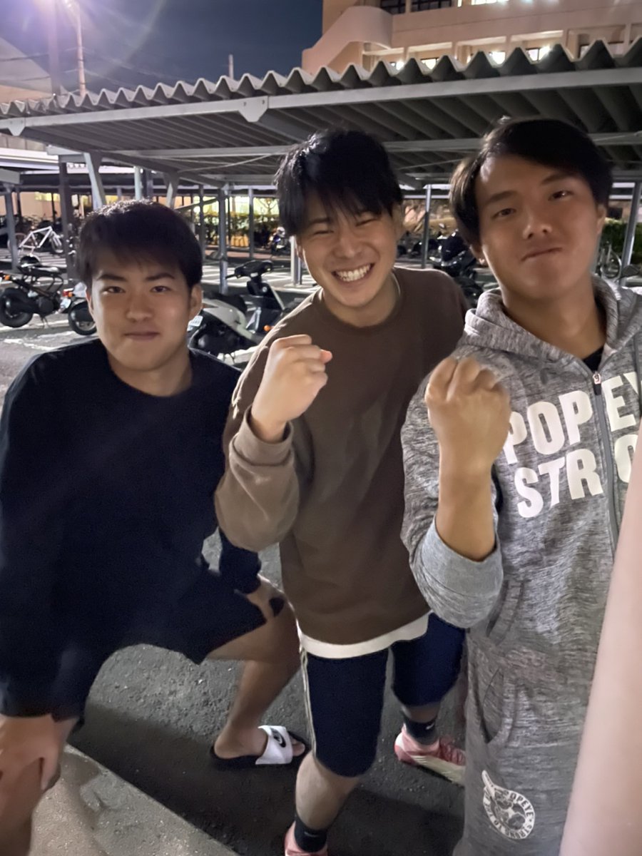 marines_uon's tweet photo. 🏈部員紹介🏈
#5 常澤遼太　 WR/LB
学科▷経営学部国際経営学科
出身▷鹿児島県

颯真に引き続き、3年生になってから入部してくれました👏
ハンドボール部と掛け持ちしていて、ハンド部ではキャプテンを務めています🏳好きな食べ物、超お洒落ですね🌟

#長崎県立大学
#アメフト部
#MARINES
#部員紹介 https://t.co/rFyDe5VNQR