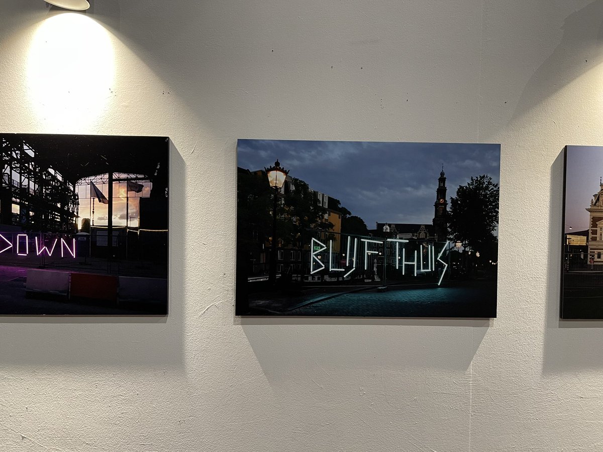 Phardiga's tweet photo. Corona in der Stadt. PopUp Art Amsterdam #DeHallen https://t.co/GVZDlFc13y