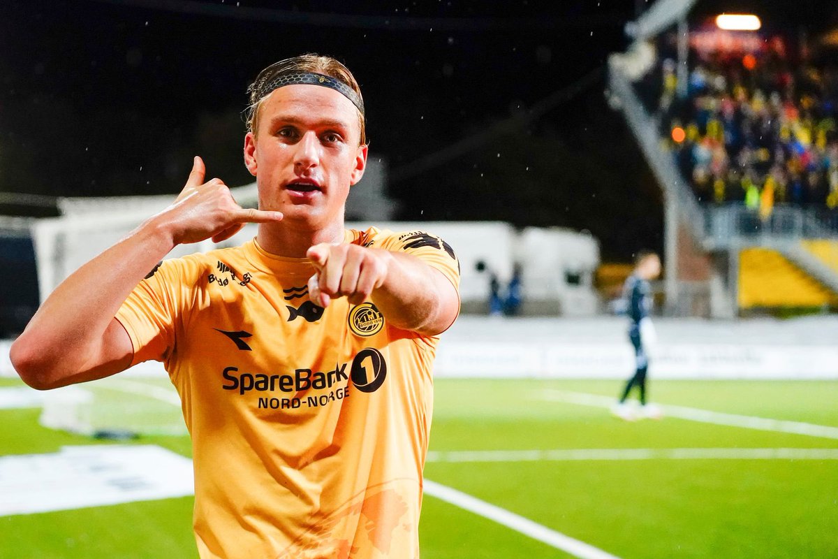 ScoutPlyr's tweet photo. Erik Botheim contre l’AS Roma 

✅2 buts
✅3 passes décisives 
✅3 passes clés
✅39 ballons touchés 

Remarquable performance de la part de l’international norvégien U21 🇳🇴

#UECL #BodoRoma #ASRoma #Football https://t.co/RHD1vhHBUK