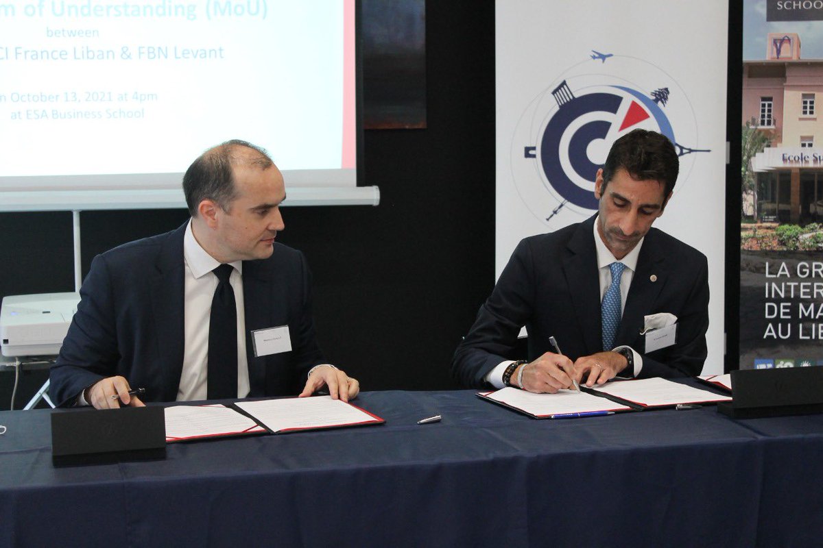 CCIFranceLiban's tweet photo. Signing of MoU between Meref CCIFL &amp; FBNLevant, by presidents @MaxenceDuault &amp; @RiccardoHosri in the presence of board members on Oct 13 at ESA🤝 https://t.co/mZ2QRJz8Hh