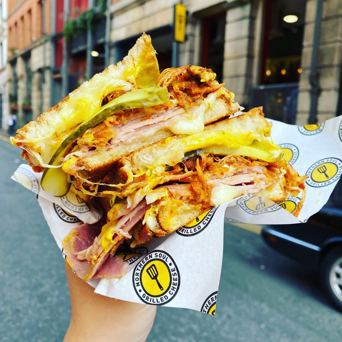 NorthernSoulMcr's tweet photo. THAT #FRIDAY FEELING?! 🧀
Our secret three cheese blend with 9h BBQ #pulledpork #roastham #pickle #mustard & of course #biglove
📸 THE CUBAN
Available all weekend, in-house, Deliveroo and NOW on Uber Eats!
#northernsoulmcr #northernsoul #manchester #manchestereats https://t.co/nzw2QM83Zv
