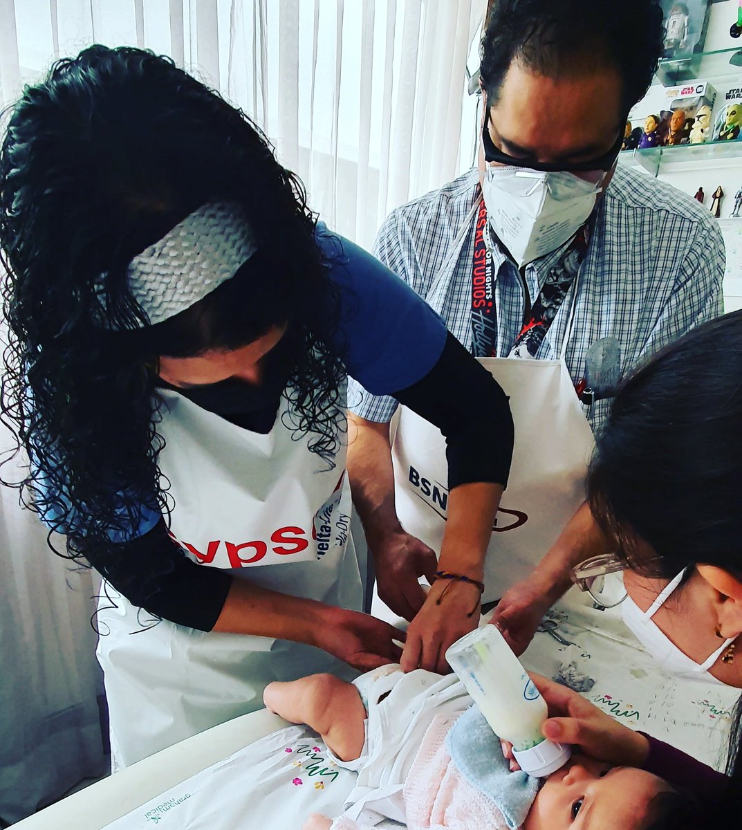 Traumapedia's tweet photo. IMPORTANTE:
Cuando se realiza la colocación de la bota correctora, es necesario que el niño se encuentre tranquilo y cómodo para permitir una adecuada colocación y corrección del pie.
#DrMezaVernis #clinicaPonseti #ortopediainfantil #ortopediapediatrica
#pevac #PieBot https://t.co/AdxzRxFk9a