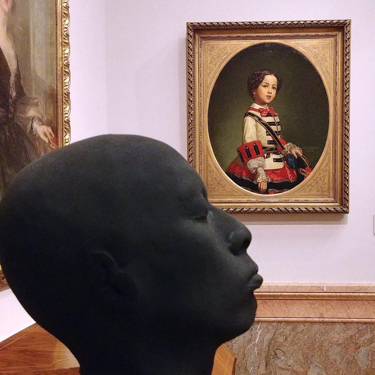 Museo_Lazaro's tweet photo. ¡Ya puedes disfrutar de la #exposición "Studiolo. Una mirada a la colección de Candela Álvarez Soldevilla"! Una selección de más de 100 obras con un nexo común: la representación de la cabeza como contenedora de pensamiento.
https://t.co/vh1qmTDAJF 
#arte #art #Madrid https://t.co/XviLrDlFAl