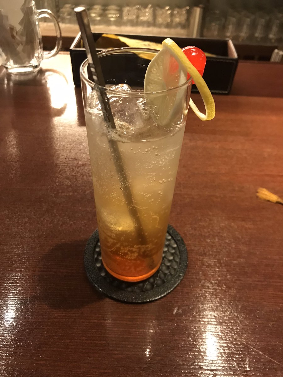 とびー コナンのおかげでお酒に興味が湧きます笑 ウイスキーはスコッチとバーボンは結構好きです
