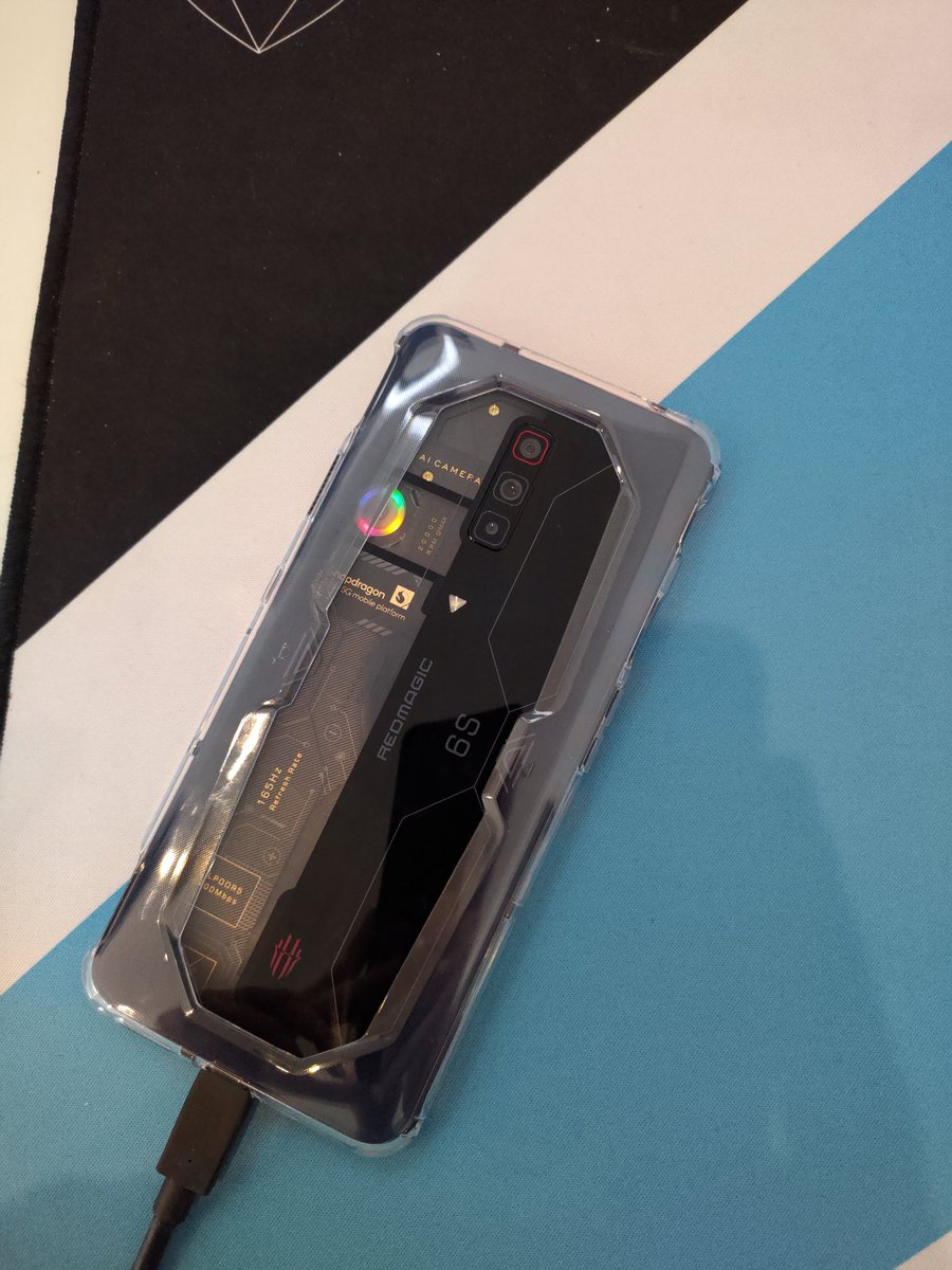 stormi_mobile's tweet image. Look which beauty hast arrived today. Totally hyped to stream some @wildrift  with the new #redmagic6spro  later on