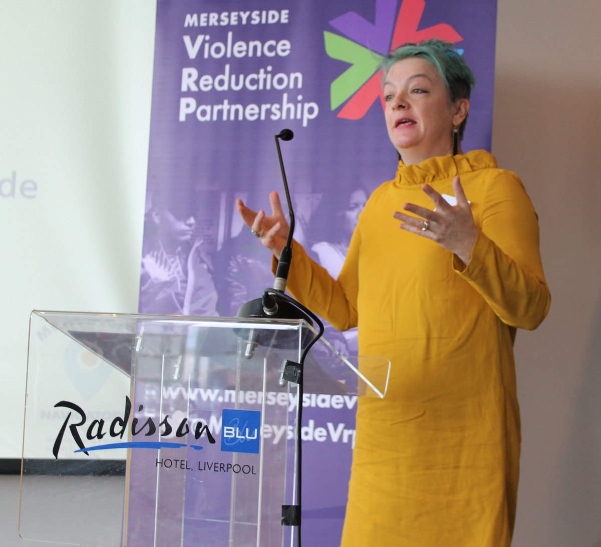 MerseysideVrp's tweet photo. Making a positive difference at a crisis time in young peoples' lives. The Navigators programme at three #Liverpool hospital including @AlderHey #NHS @merseysideya #MerseysideVRPshowcase https://t.co/8aG8lwU7Uf
