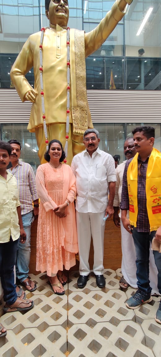 RamyaParruchuri's tweet photo. #DeltaTiger
#Alapati_RajendraPrasad ✊🔥💪 https://t.co/JuEiwpPjfT
