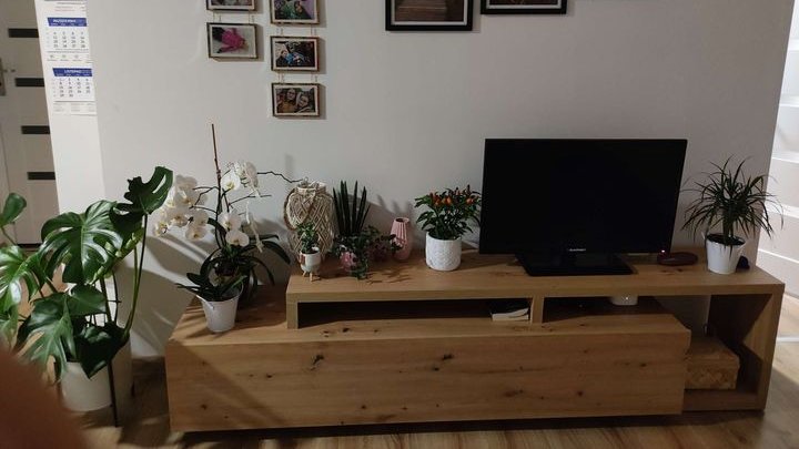 mebline_sk's tweet photo. Ďakujeme za každú fotografiu od spokojného zákazníka. Komodu RTV BOTA kúpite v túto chvíľu s 15% zľavou! 💸https://t.co/FqVlad7i6g https://t.co/bfTICBliPm