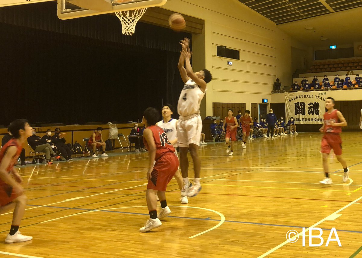 iba_h_basket's tweet photo. 令和3年度 全国高校選手権大会［WINTER CUP 2021］🏀
【茨城県予選会】
◇大会1日目／第3試合
◇Aコート @霞ヶ浦文化体育会館
◇男子の部／1回戦
常磐大高○ 92－50 ●下妻第一
（31-6,27-8,19-13,15-23） https://t.co/xq6V2WmAsp