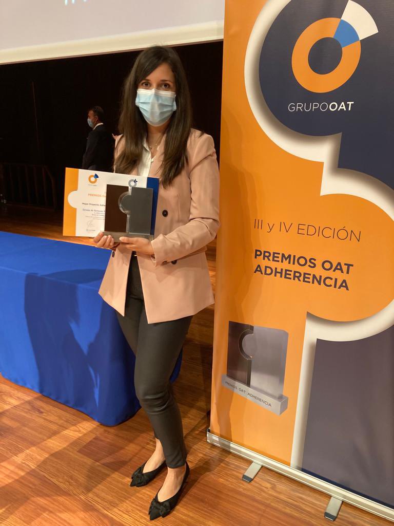 FarmaciaSantPau's tweet photo. Guanyadors de la IIIa edició dels premis OAT d’adherència al Millor Projecte d’Adherència en Farmàcia Hospitalària amb el projecte mHeart liderat per @margomis, farmacèutica de l’@HospitalSantPau en col•laboració amb el Programa de Trasplantament Cardíac #grupoOAT #fh #mHeart https://t.co/coWOKBMn6p