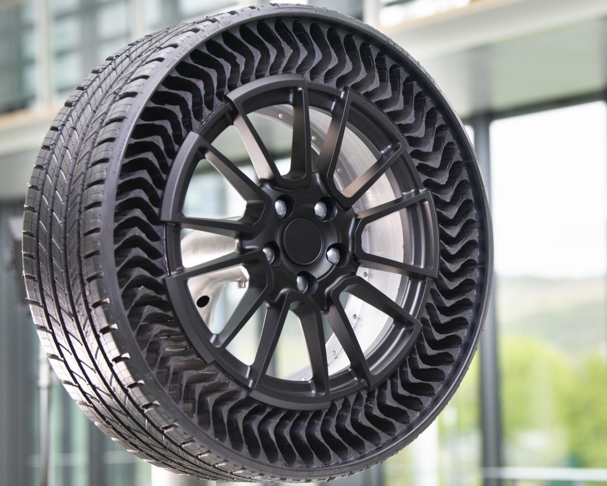 FeatherDiesel's tweet photo. New Michelin Uptis airless tyre blows in ahead of 2024 launch.

https://t.co/jcL4Dmgsd4 https://t.co/zz8InmFt4c