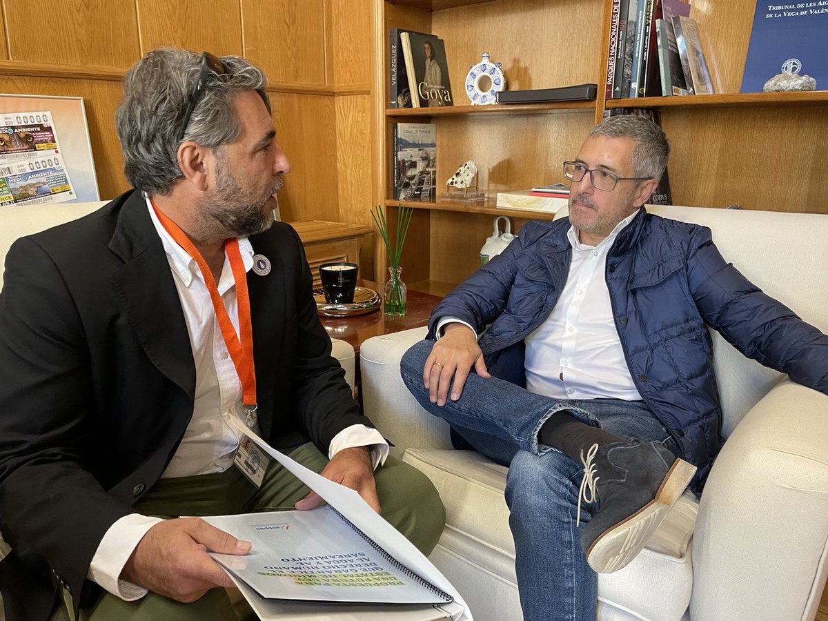 Reunión con Hugo Morán <a href="/Moran_Fernandez/">Hugo A Morán Fdez.</a> , secretario de estado de Medio Ambiente <a href="/mitecogob/">Transición Ecológica y Reto Demográfico</a>  para conseguir que el derecho humano al agua sea una realidad legislativa #Right2Water