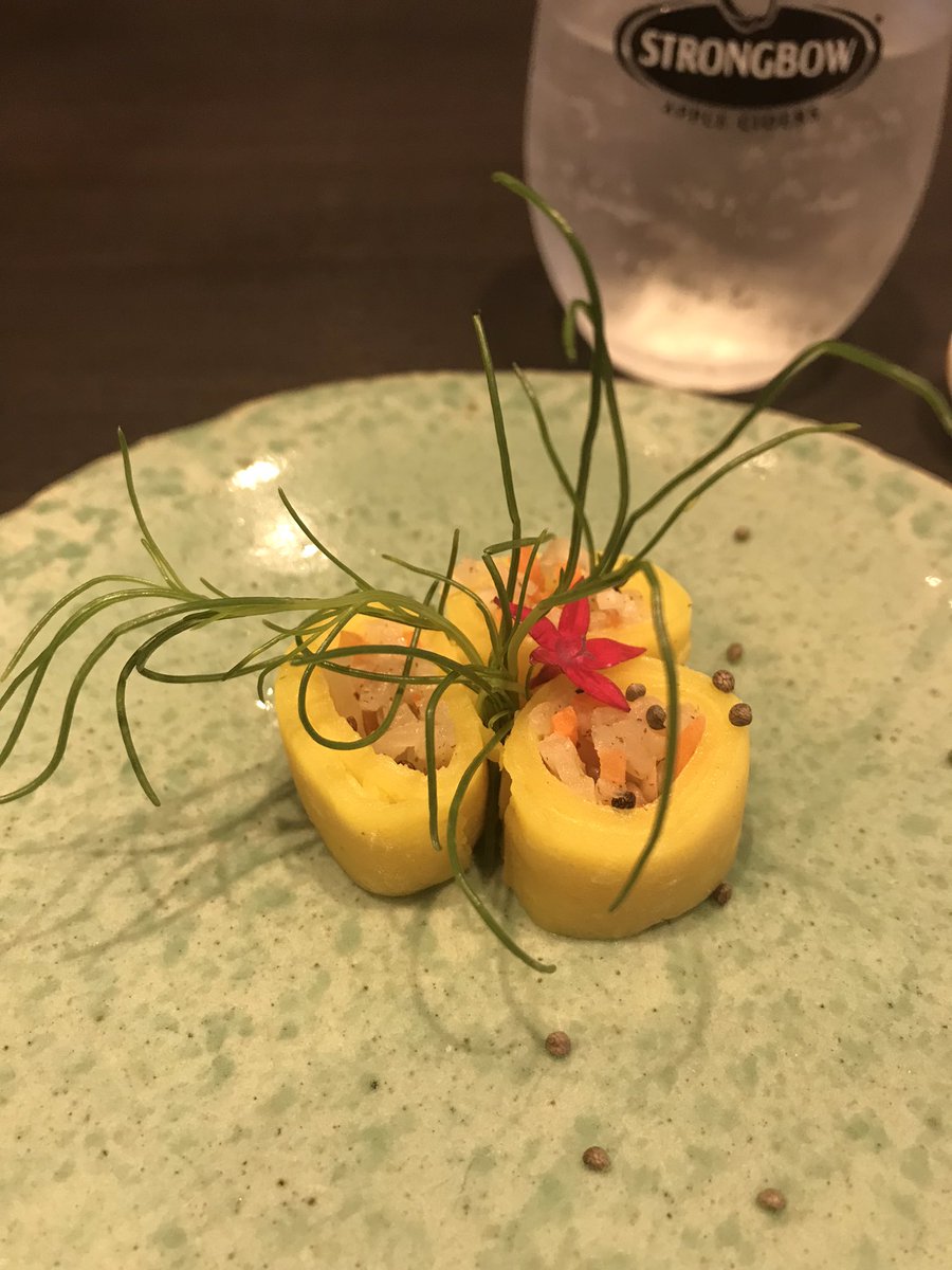 ukchiemi's tweet image. コロナで延期になっていたランチ🍽
やっとチングちゃんに会えたよー🥰 
鹿の角入りサムゲタン、美味しゅうございました😋

 #hasuo