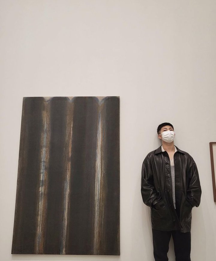btsfacc's tweet photo. Namjoon Twitter Güncellemesi;

"D-2🤭"*

*Konsere 2 gün kaldığı için yazmış https://t.co/nWjEe4493Z