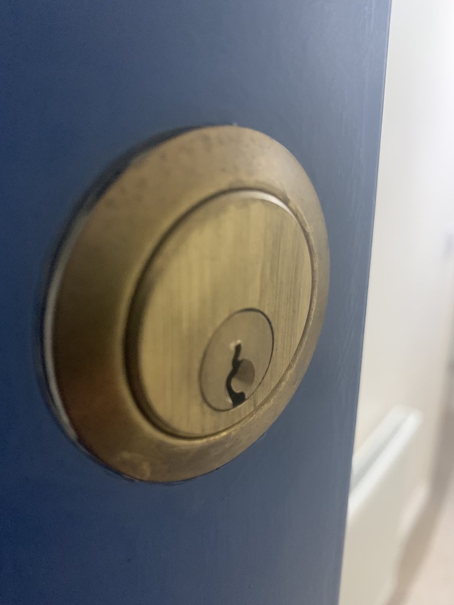 fortcoxlocks's tweet photo. Customer in #East Harling returned home from work last night to find her key just spinning in the cylinder after her landlord had done some remedial work on her front door lock. Door opened and new nightlatch fitted. #emergencyservice #locksmith #Norfolk https://t.co/tSOVUkmfX4