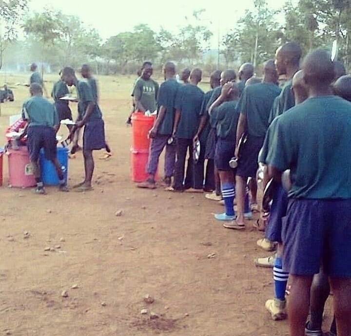 Mama Lau tweet media