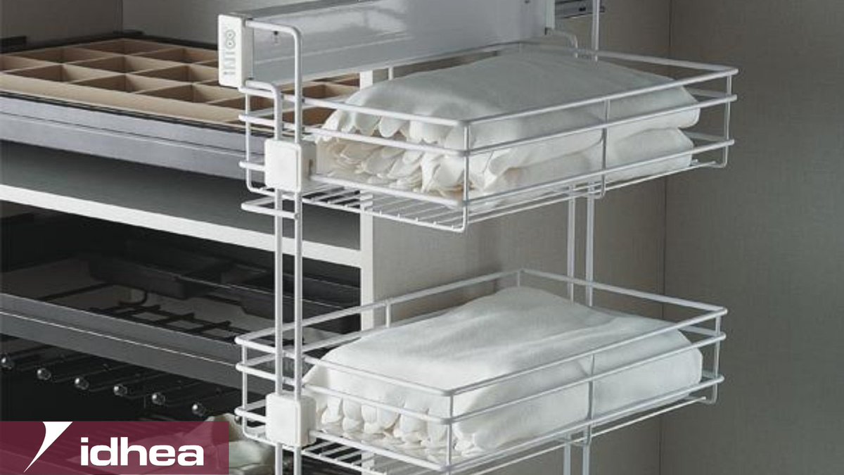 Te ofrecemos diferentes soluciones para organizar tu armario de habitación o vestidor. Estantería compuesta de cuatro baldas. Instalación lateral.