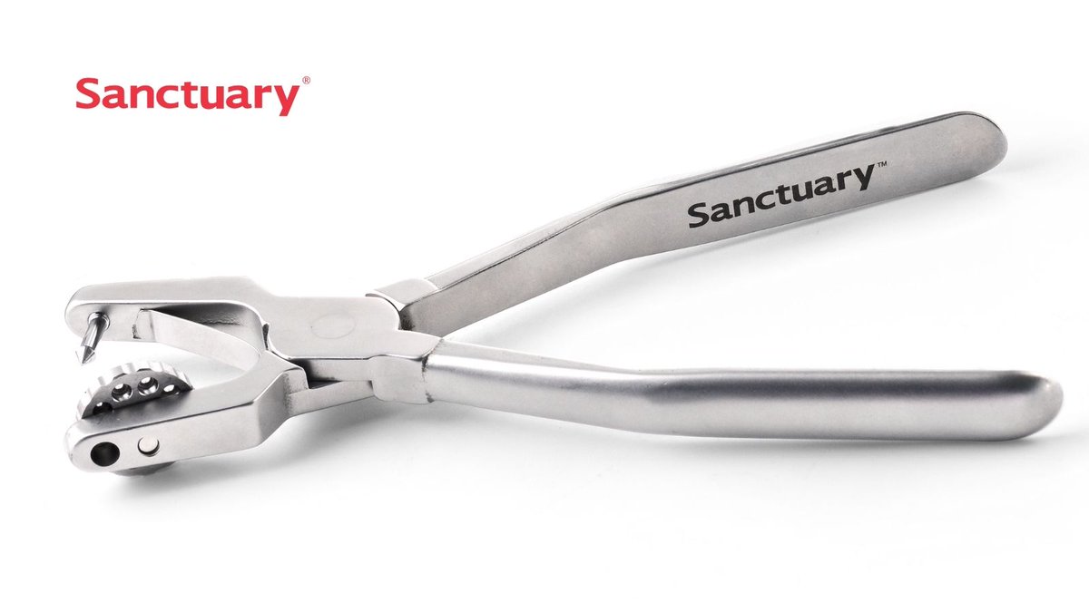 It is important to have a hardened sharp edge punch in your dental dam kit. A dull punch will cause a tag in the dental dam, which will cause the dam to tear.