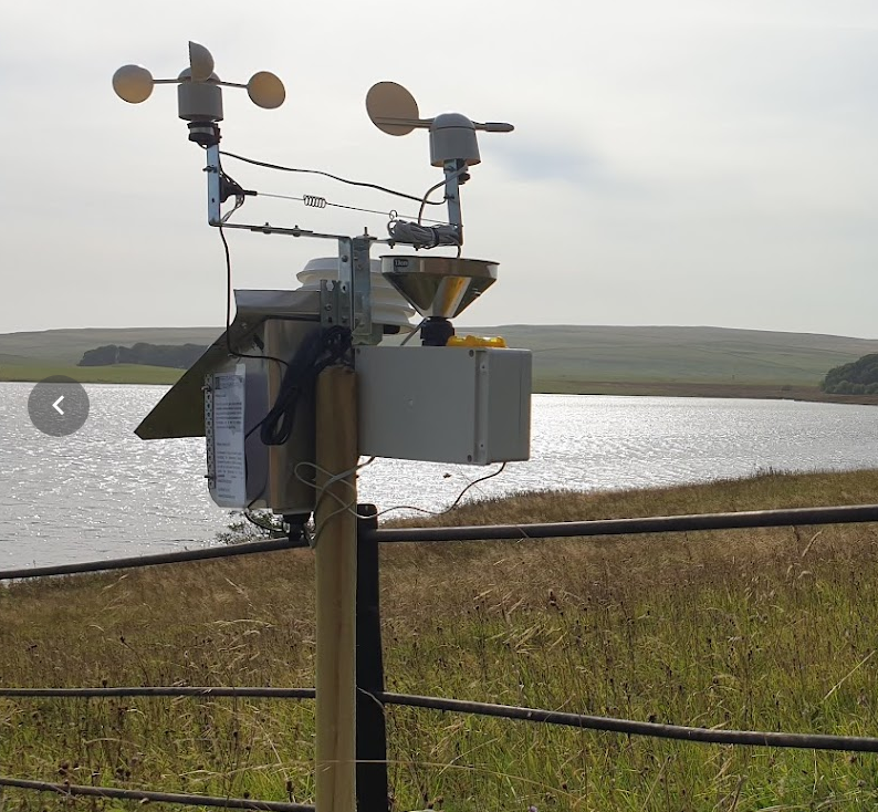 markmulligan's tweet photo. If you are a #GeographyTeacher taking #fieldwork classes @FSCMalhamTarn, the centre has an online automatic weather station providing data that you can use in class #FreeStation #EduStation
https://t.co/aph2A54Zh2 https://t.co/u05sJKGP8v