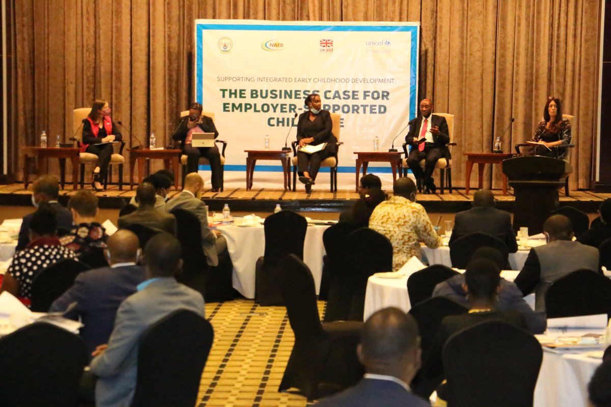 unicefrw's tweet photo. Happening next: A panel discussion on: “The role of the private and public sectors in facilitating access to childcare” featuring @Rwanda_Child @BRDbank @RwMountainTea @TinyTotos . https://t.co/BODOs0YVjM